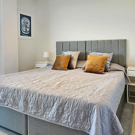 Apartment 3 Bed In Casa Banderas *