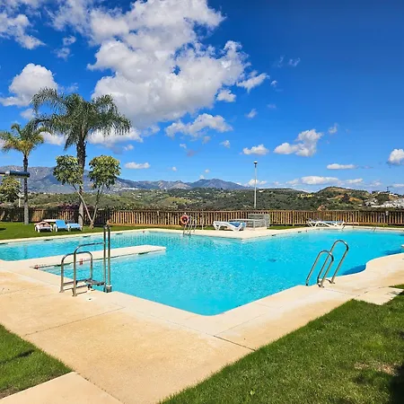 3 Bed In Casa Banderas